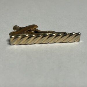 VTG Diagonal Twist Rope Design Tie Clip Bar Gold Tone Casual or Formal 1.7"